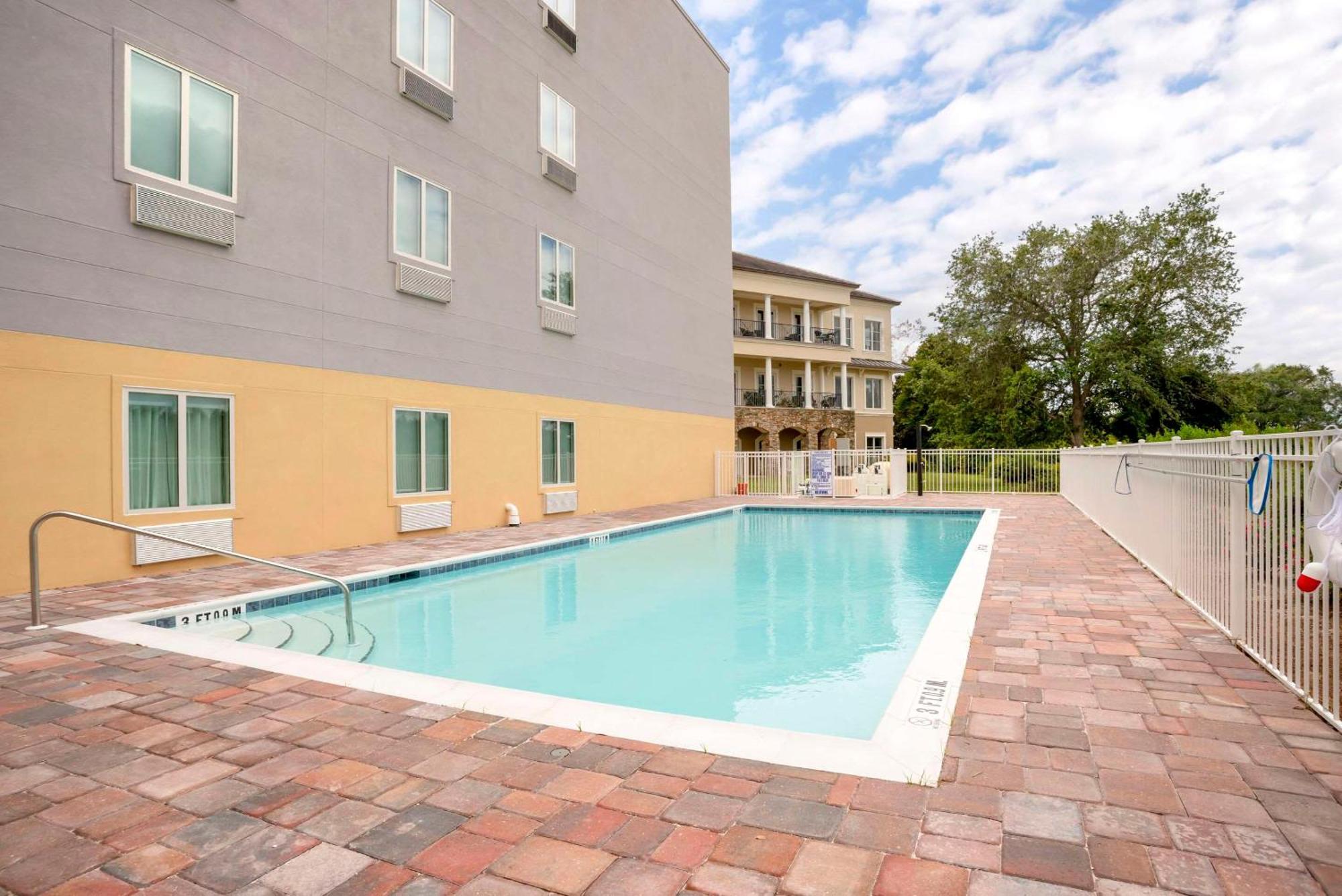 Comfort Inn & Suites Destin Near Henderson Beach 미라마비치 외부 사진